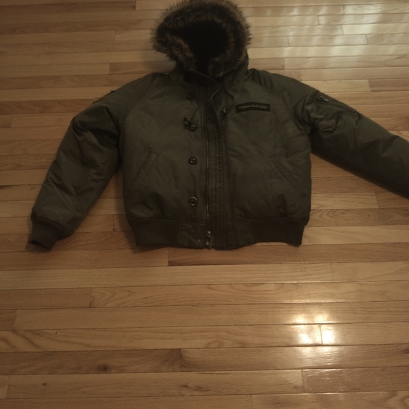 Juicy Couture - Picture 9 of 9